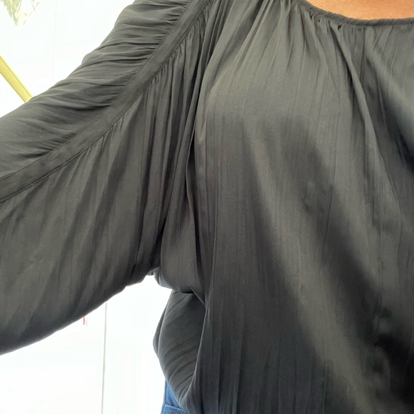 Pleated satin blouse by Calvin Klein - Picture 7 of 7